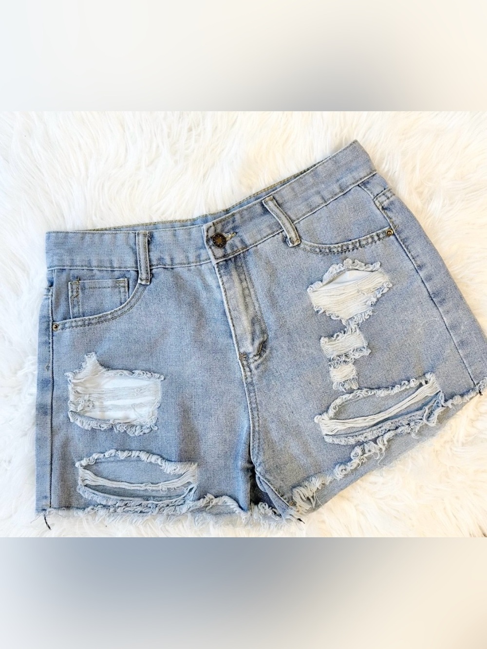NWOT UNBRANDED Distressed Denim Jean Shorts